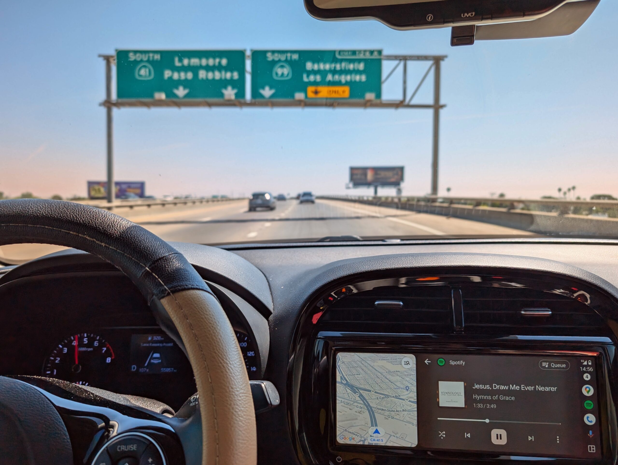 PhoneAuto повертає Android Auto на екран телефона